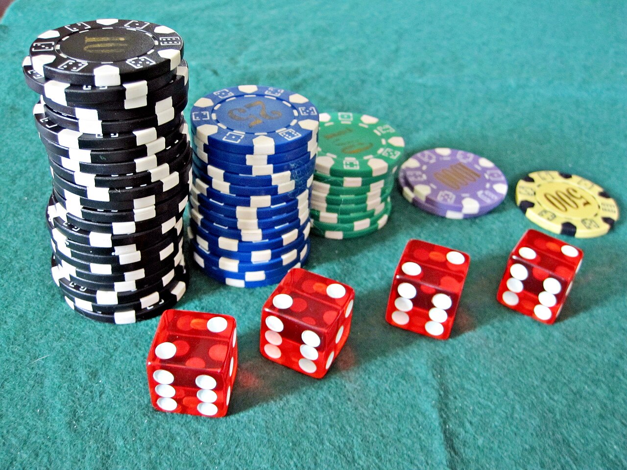 Dice at Casino (5857260375).jpg